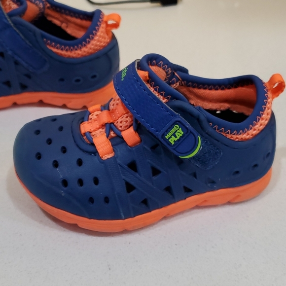 Stride Rite - Picture 2 of 10